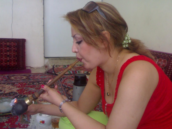 گزارش تکاندهنده از روسپیگری وتن فروشی زنان در ایران گزارش تکاندهنده از روسپیگری وتن فروشی زنان در ایران