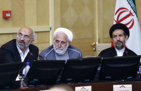 رفع تحریمها مستلزم کاهش سانتریفیوژها، خروج قلب رآکتور اراک و خارج کردن اورانیوم غنی شد رفع تحریمها مستلزم کاهش سانتریفیوژها، خروج قلب رآکتور اراک و خارج کردن اورانیوم غنی شد