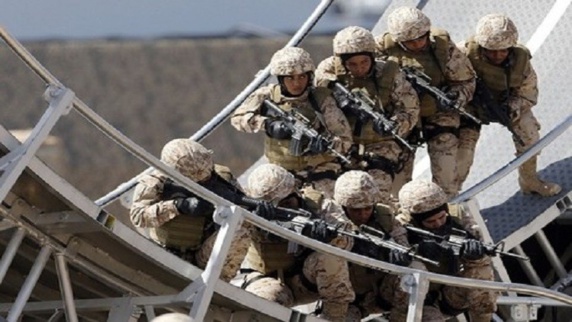 کشتی ایرانی حامل انواع مواد مخدر وقاچاق انسان در ساحل امارات کشف و توقیف شد+ویدئو کشتی ایرانی حامل انواع مواد مخدر وقاچاق انسان در ساحل امارات کشف و توقیف شد+ویدئو