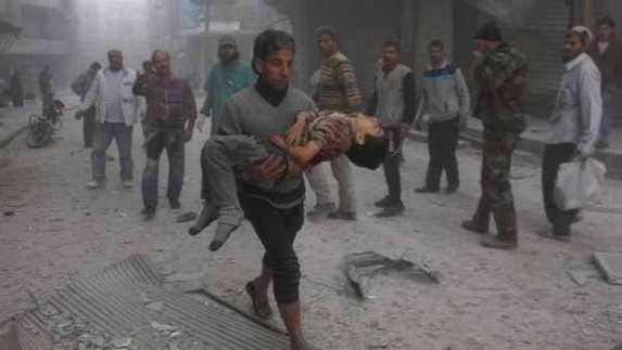حمله روسیه به بازار و مرکز بهداشتی در حلب، 27 کشته و زخمی بر جا گذاشت
