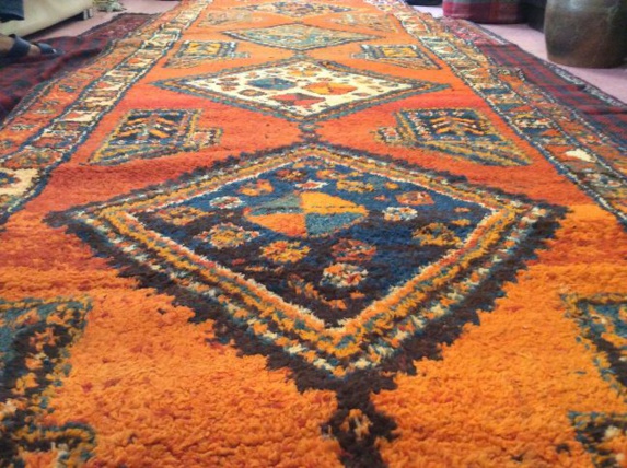 گذری تاریخی بر قالی دستباف مردم عرب خوزستان گذری تاریخی بر قالی دستباف مردم عرب خوزستان