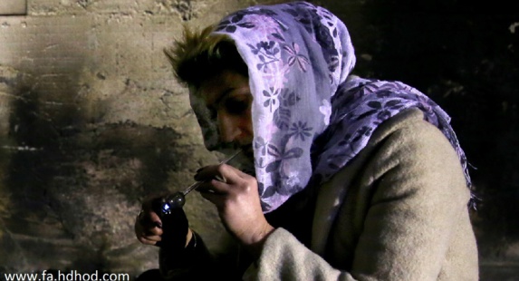 زنان کارتنخواب: زندگی در کمپهایی بدتر از زندان زنان کارتنخواب: زندگی در کمپهایی بدتر از زندان