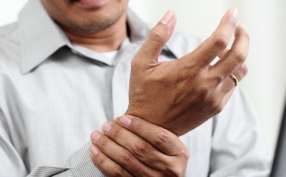 آرتروز چیست؟ علایم، دلایل و درمان آرتروز آرتروز چیست؟ علایم، دلایل و درمان آرتروز