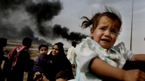 ساکنان شهر فلوجه در عراق با کمبود شدید مواد غذایی و دارو روبرو هستند ساکنان شهر فلوجه در عراق با کمبود شدید مواد غذایی و دارو روبرو هستند