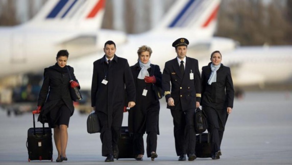 ایرفرانس: زنان مهماندار این شرکت مجبور به پرواز به ایران نیستند ایرفرانس: زنان مهماندار این شرکت مجبور به پرواز به ایران نیستند