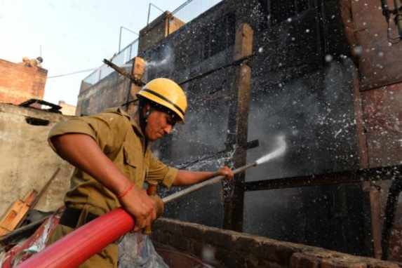 «بیش از ۱۰۰ نفر» در آتشسوزی معبدی در هند کشته شدند «بیش از ۱۰۰ نفر» در آتشسوزی معبدی در هند کشته شدند