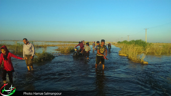 محنتهای سیلزدگان شعیبیه و خطر فاجعهای انسانی + عکس محنتهای سیلزدگان شعیبیه و خطر فاجعهای انسانی + عکس