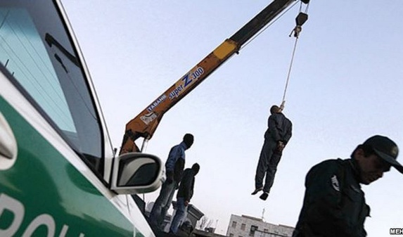 اعدام یک زندانی در ساری و انتقال ۷ زندانی برای اعدام در کرج