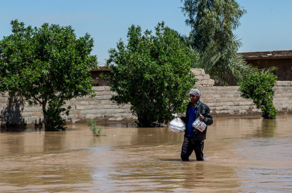 بسیاری از روستاها زیر آب رفته است بسیاری از روستاها زیر آب رفته است