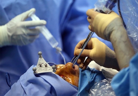 شکایت از پزشکان ایرانی پنج درصد افزایش یافته است