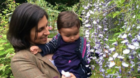 ممنوع الخروج کردن کودک ۲۲ ماهه در ایران ممنوع الخروج کردن کودک ۲۲ ماهه در ایران