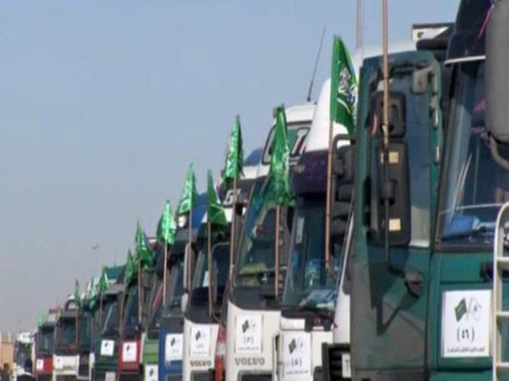 کمپین ملی سعودی ۵۵۶ بستهی غذایی میان خانوادههای سوری در اردن توزیع کرد کمپین ملی سعودی ۵۵۶ بستهی غذایی میان خانوادههای سوری در اردن توزیع کرد