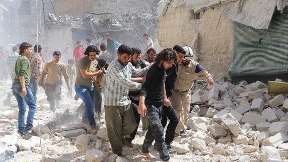 کشته و زخمی شدن 12 غیر نظامی در حلب