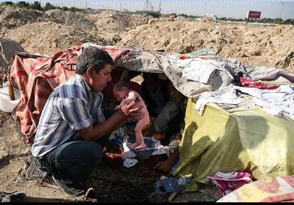 رهبر مسلمین جهان سری به خرابه های تهران بزند رهبر مسلمین جهان سری به خرابه های تهران بزند