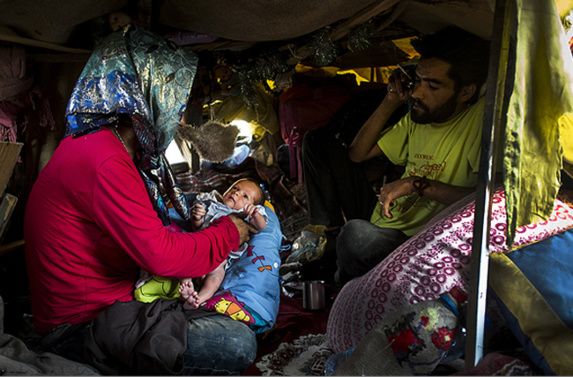 تولد روزانه ۲۰ تا ۲۰۰ نوزاد معتاد در ایران تولد روزانه ۲۰ تا ۲۰۰ نوزاد معتاد در ایران