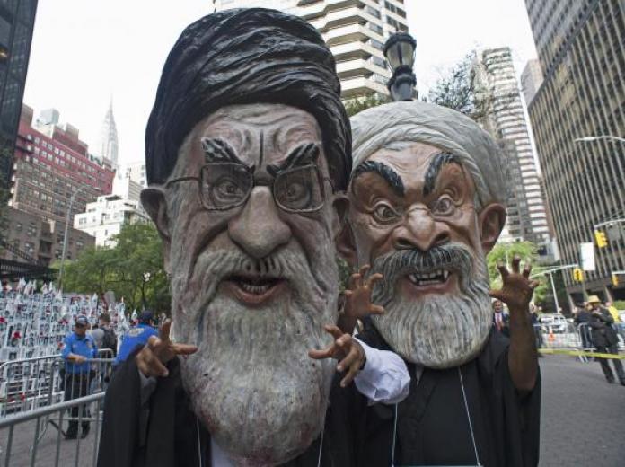 عکس‌های اعتراضي اپوزسیون ایرانی به حضور حسن روحانی در سازمان ملل