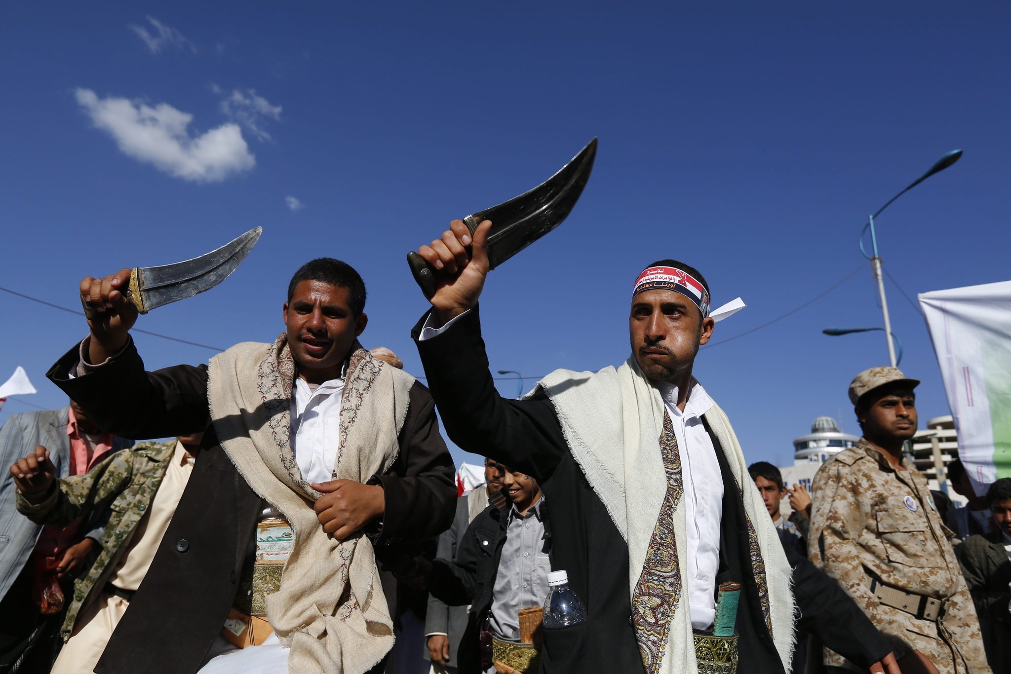 افزایش انتقال سلاح از ایران به شورشیان حوثی‌ در یمن