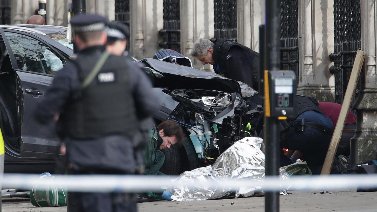 حمله تروریستی در لندن 5 کشته و ده ها مجروح بر جای گذاشت