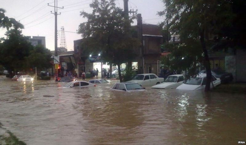 تصاویری از سیل و طوفان در چندین استان ایران