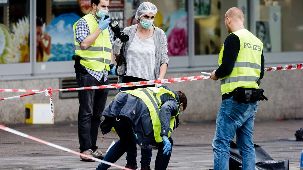 یک کشته و شش زخمی در حمله با چاقو به مشتریان سوپرمارکتی در هامبورگ