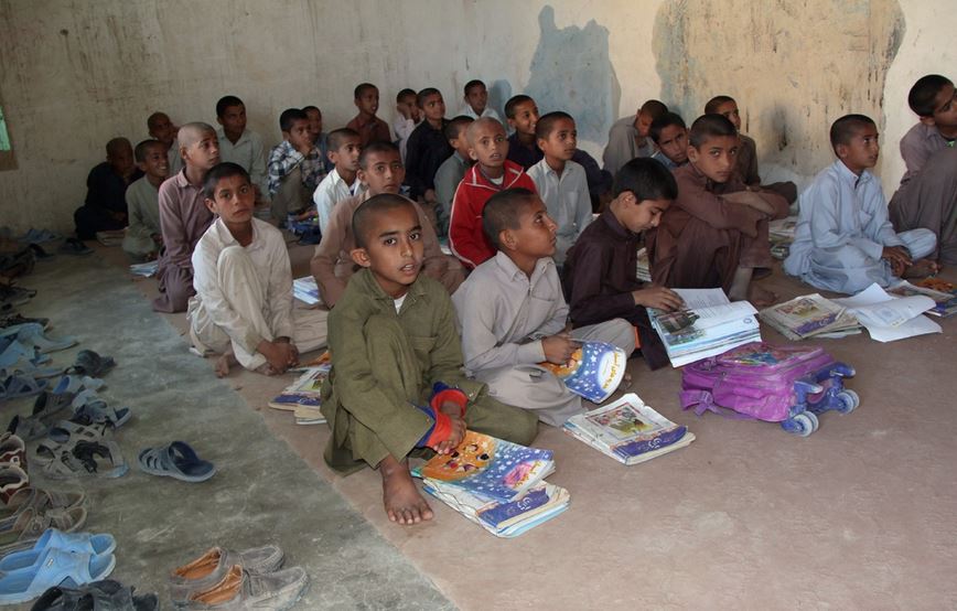بیش از هفتاد هزار کودک بازمانده از تحصیل در سیستان و بلوچستان