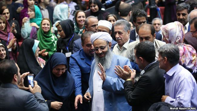 حضور مولوی عبدالحمید در مراسم تقدیر از فعالان ستاد روحانی در تهران