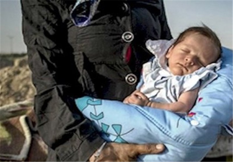 پیدا شدن نوزادان رها شده در کنار سطل های زباله بیمارستان ها در ایران + تصاویر