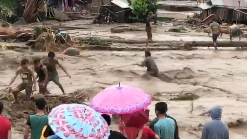 دستکم 133 نفر در اثر توفان گرمسیر "تامبین" در فیلیپین کشته شده‌اند