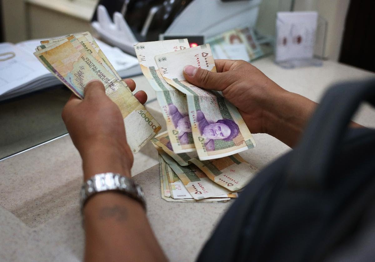 گزارش وال استریت جورنال: سرکوب اینترنت در ایران به کسب و کار ضربه زد گزارش وال استریت جورنال: سرکوب اینترنت در ایران به کسب و کار ضربه زد