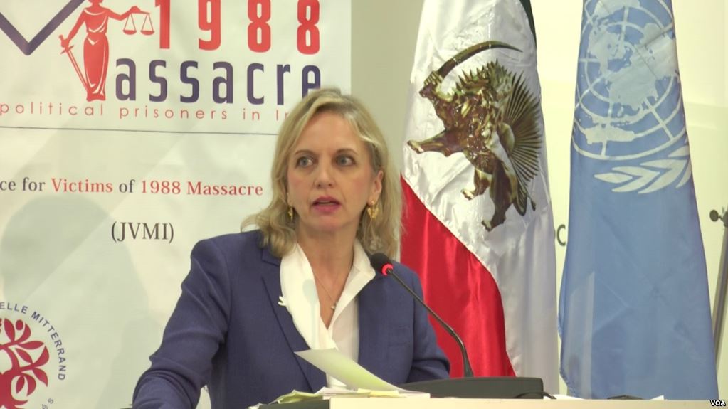 خانم کریستی بریملو، رئیس کمیته حقوق بشر انگلستان و ولز از سخنرانان این مراسم بود. خانم کریستی بریملو، رئیس کمیته حقوق بشر انگلستان و ولز از سخنرانان این مراسم بود.