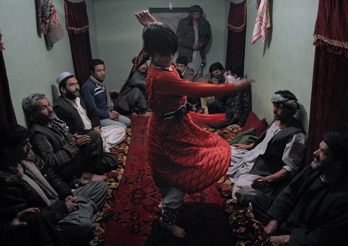 حقوق بشر افغانستان از موجودیت فعل "بچه بازی" ابراز نگرانی کرد