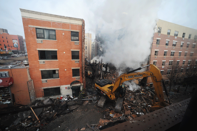 تعداد کشته شدگان انفجار نیویورک به ۸ تن رسید تعداد کشته شدگان انفجار نیویورک به ۸ تن رسید