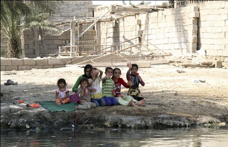 بیکاری ،فقر وبی عدالتی در خوزستان به زنده به گور شدن دو کودک توسط پدر مأیوسشان منجر شد