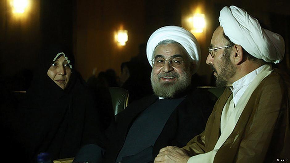حسن روحانی در کنار علی یونسی و فائزه رفسنجانی حسن روحانی در کنار علی یونسی و فائزه رفسنجانی