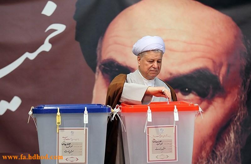 کروبی: از زمان فوت امام، تمامی انتخابات در ایران مهندسی می شد
