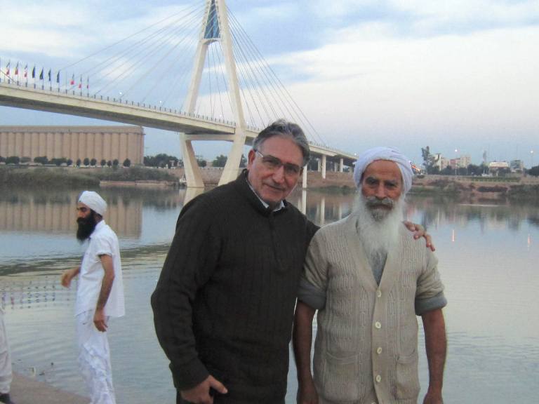 ادعای دروغین نمایندگان مسیحی وکلیمی مجلس ایران در دیدار با "اودیل سوگ" معاون کمیسیون امور خارجه مجلس ملی فرانسه ادعای دروغین نمایندگان مسیحی وکلیمی مجلس ایران در دیدار با "اودیل سوگ" معاون کمیسیون امور خارجه مجلس ملی فرانسه