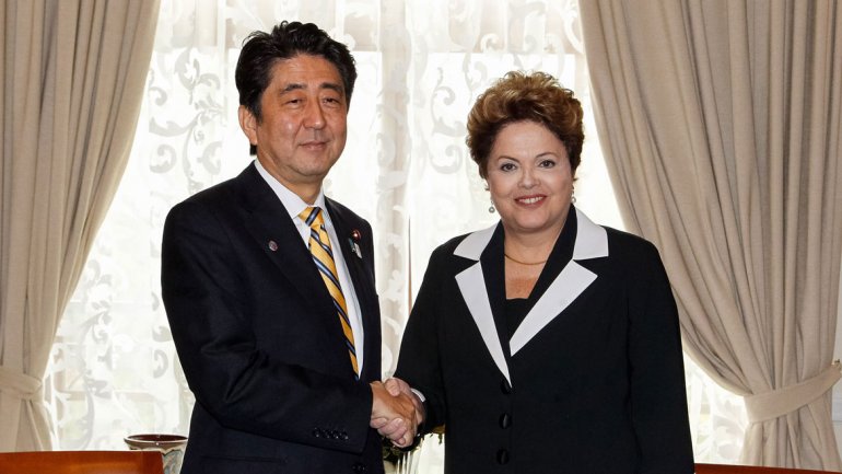 نخست وزیر ژاپن در برزیل تصادف کرد