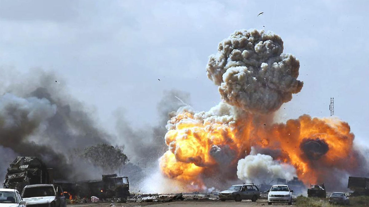 در انفجارهای شرق لیبی دهها نفر کشته شدند
