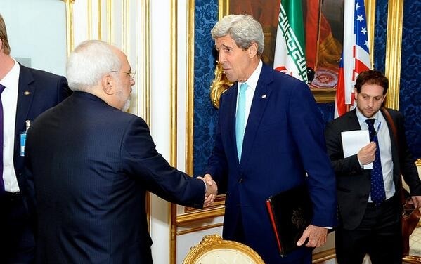 ظریف از احتمال ارجاع توافق اتمی به شورای امنیت میگوید ظریف از احتمال ارجاع توافق اتمی به شورای امنیت میگوید