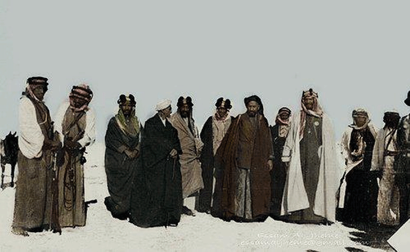 شاهزاده شیخ خزعل فرمانروای محمره در استقبال از شاهزاده عبدالعزیز بن سعود در ساحل رود کارون-1916