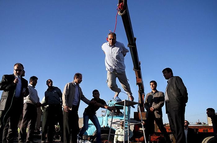 هفت زندانى صبح فردا اعدام مى شوند هفت زندانى صبح فردا اعدام مى شوند