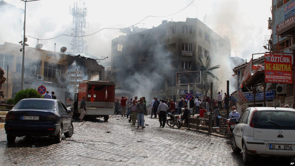 انفجار در شهر مرزی ترکیه دست‌کم ۲۷ کشته به جا گذاشت