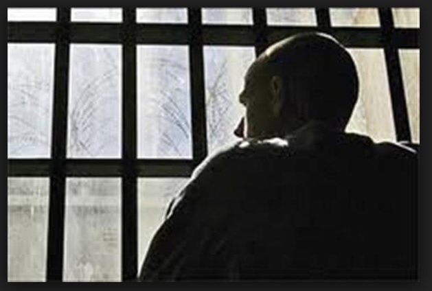 از قتل همسر و فرزندانم پشیمان نیستم از قتل همسر و فرزندانم پشیمان نیستم