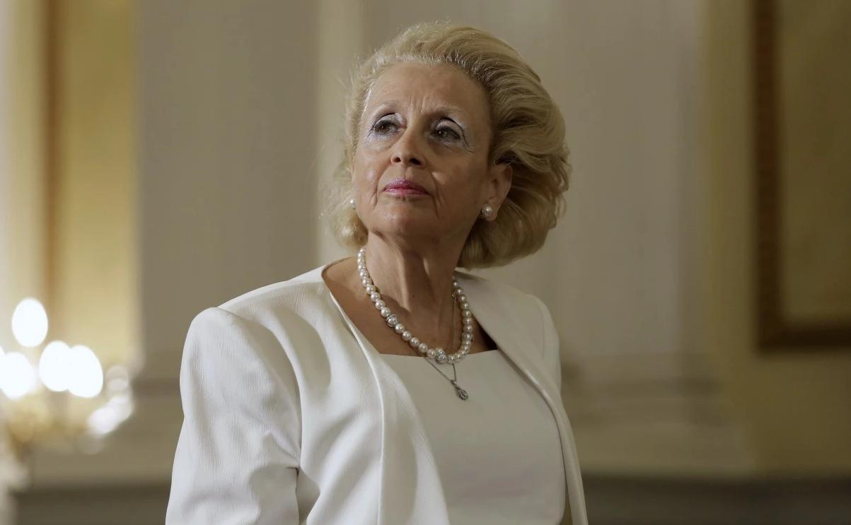 یک زن نخست وزیر دولت موقت یونان شد