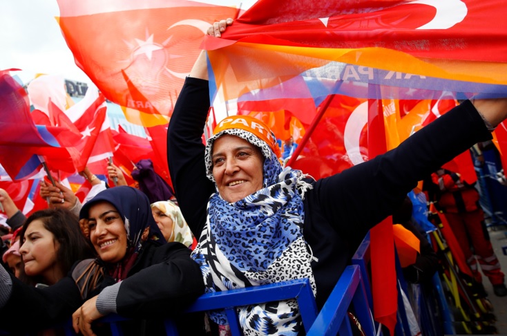 آغاز رأی گیری برای انتخاب نمایندگان بیست و ششمین دوره  پارلمانی ترکیه