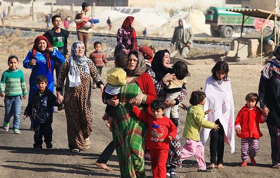 افزایش تعداد جنگزدگان سوری در پی حملات هوایی جنگنده های روسیه افزایش تعداد جنگزدگان سوری در پی حملات هوایی جنگنده های روسیه