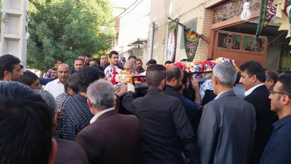 مراسم خاکسپاری فعال سياسى عرب اهوازى محمد حمادی مراسم خاکسپاری فعال سياسى عرب اهوازى محمد حمادی