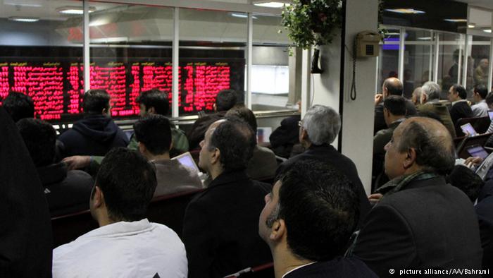 سقوط شاخص بورس تهران ادامه دارد سقوط شاخص بورس تهران ادامه دارد