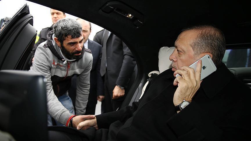 اردوغان یک شهروند را از خودکشی منصرف کرد اردوغان یک شهروند را از خودکشی منصرف کرد