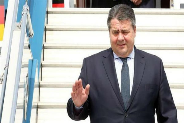 اعتراض وزیر اقتصاد آلمان به نقض حقوقبشر در ایران و لغو سفر به تهران اعتراض وزیر اقتصاد آلمان به نقض حقوقبشر در ایران و لغو سفر به تهران